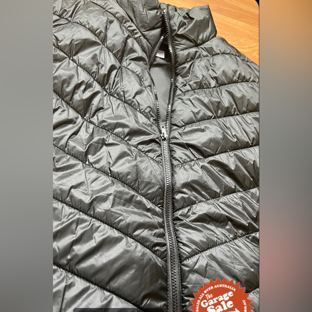 XL Mens Black Puffer Vest